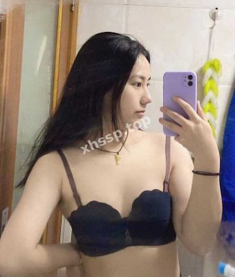 粉乳黑丝
