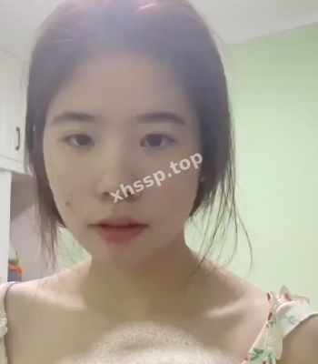 何佳