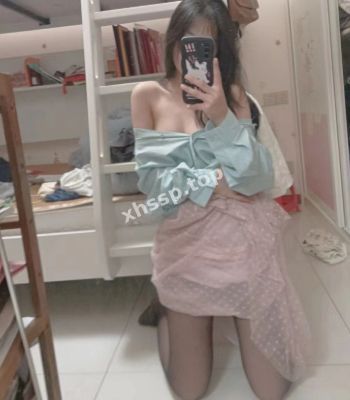 清纯学生妹