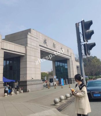 成都大三学生妹
