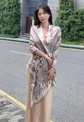 高校女校长