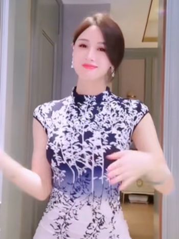 细腿长腰