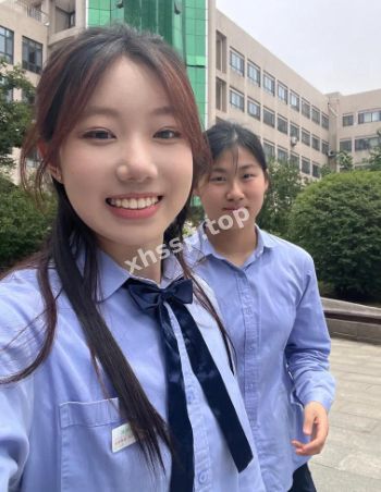 校花被轮奸