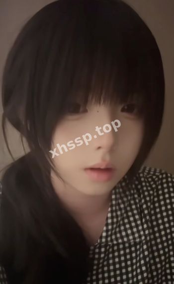 娃娃脸学生妹