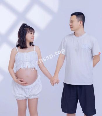 丰满人妻