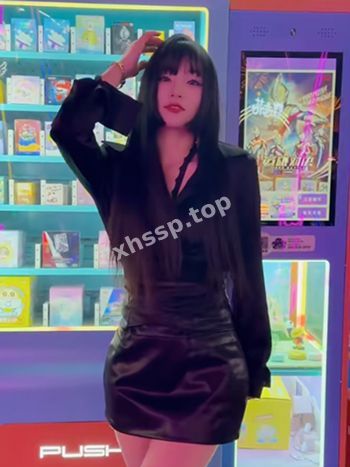 前凸后翘身姿