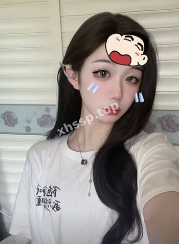 抚媚诱人