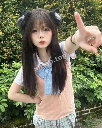 娇小玲珑