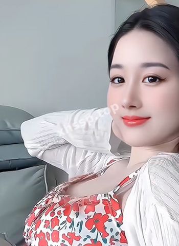 抚媚诱人