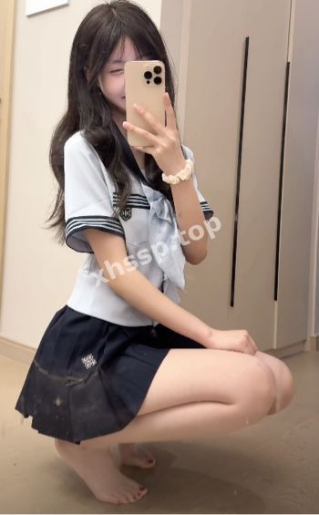 纯美尤物