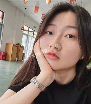 00后嫩妹