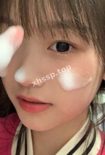 清纯学生妹