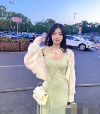 董卿卿