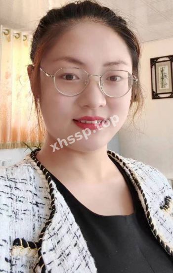 丝袜翘臀