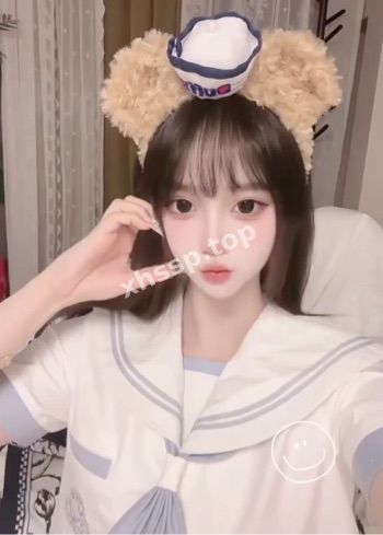 白嫩佳体