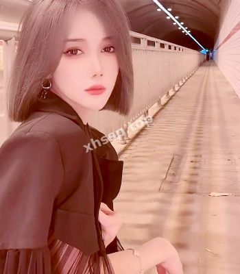 擦边美女