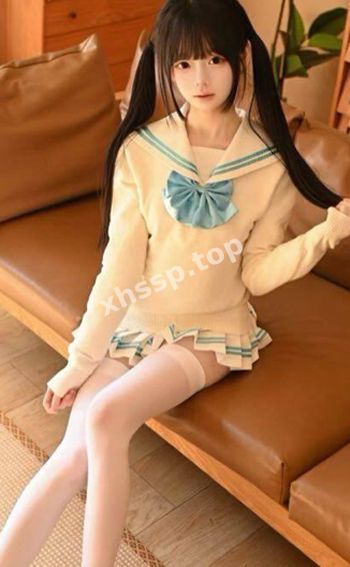 甜酷风美少女