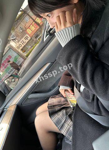 00后嫩妹