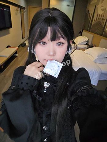 张艺菲