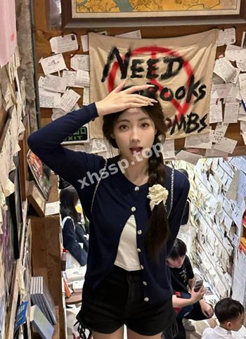 张静雯