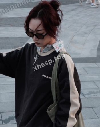 黑丝翘臀
