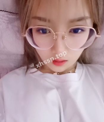 眼睛妹