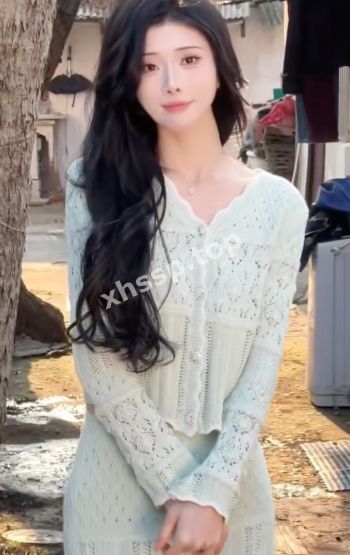 白嫩尤物
