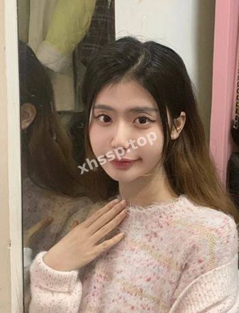 女大学生