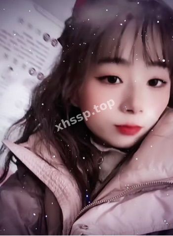 抚媚诱人
