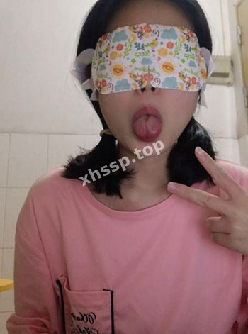 白嫩尤物