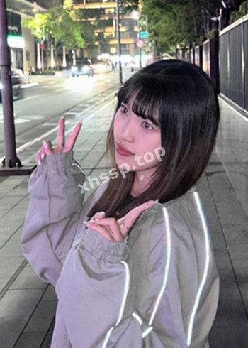 乖巧嫩妹