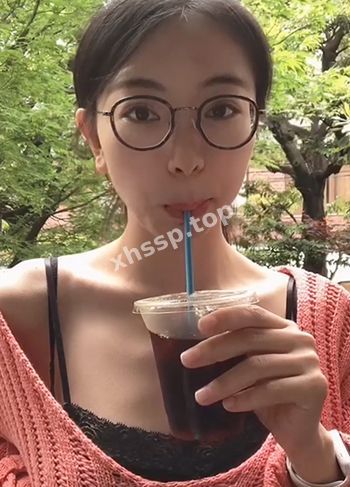 眼镜娘