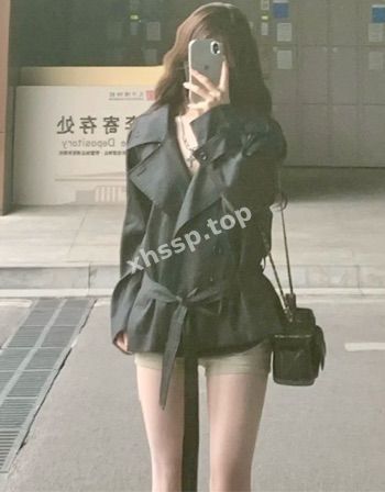 肤白貌美