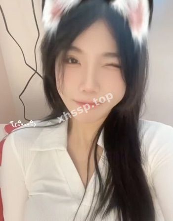 细腰翘臀