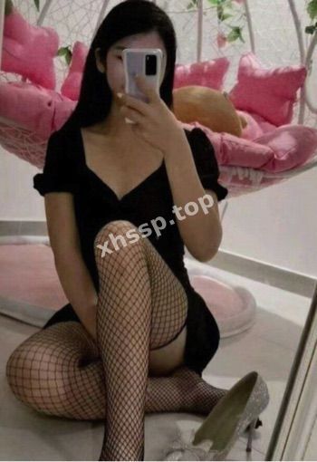 张晓庆