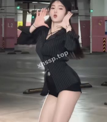 抖音擦边女